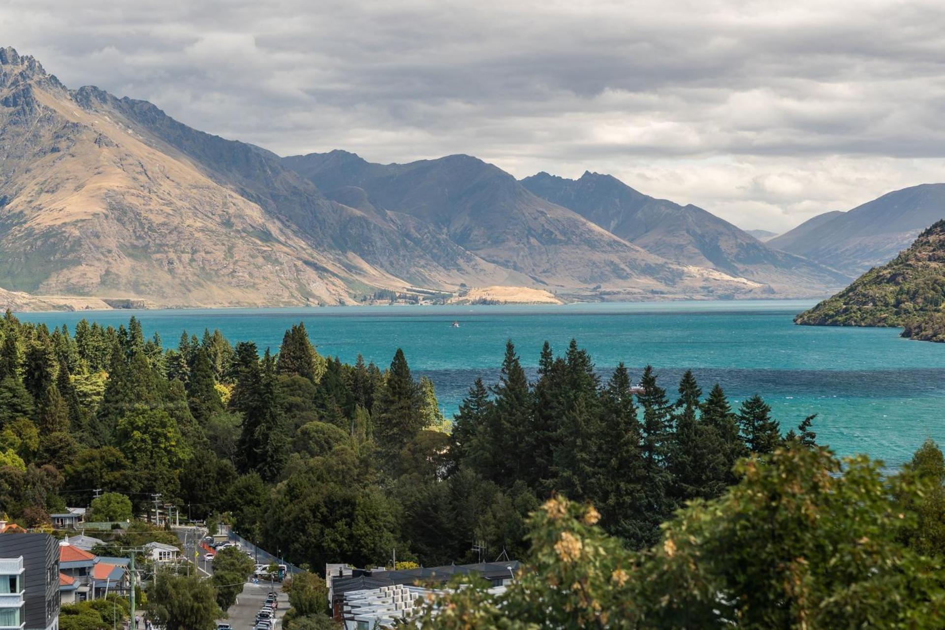 Queenstown Peaks 外观 照片