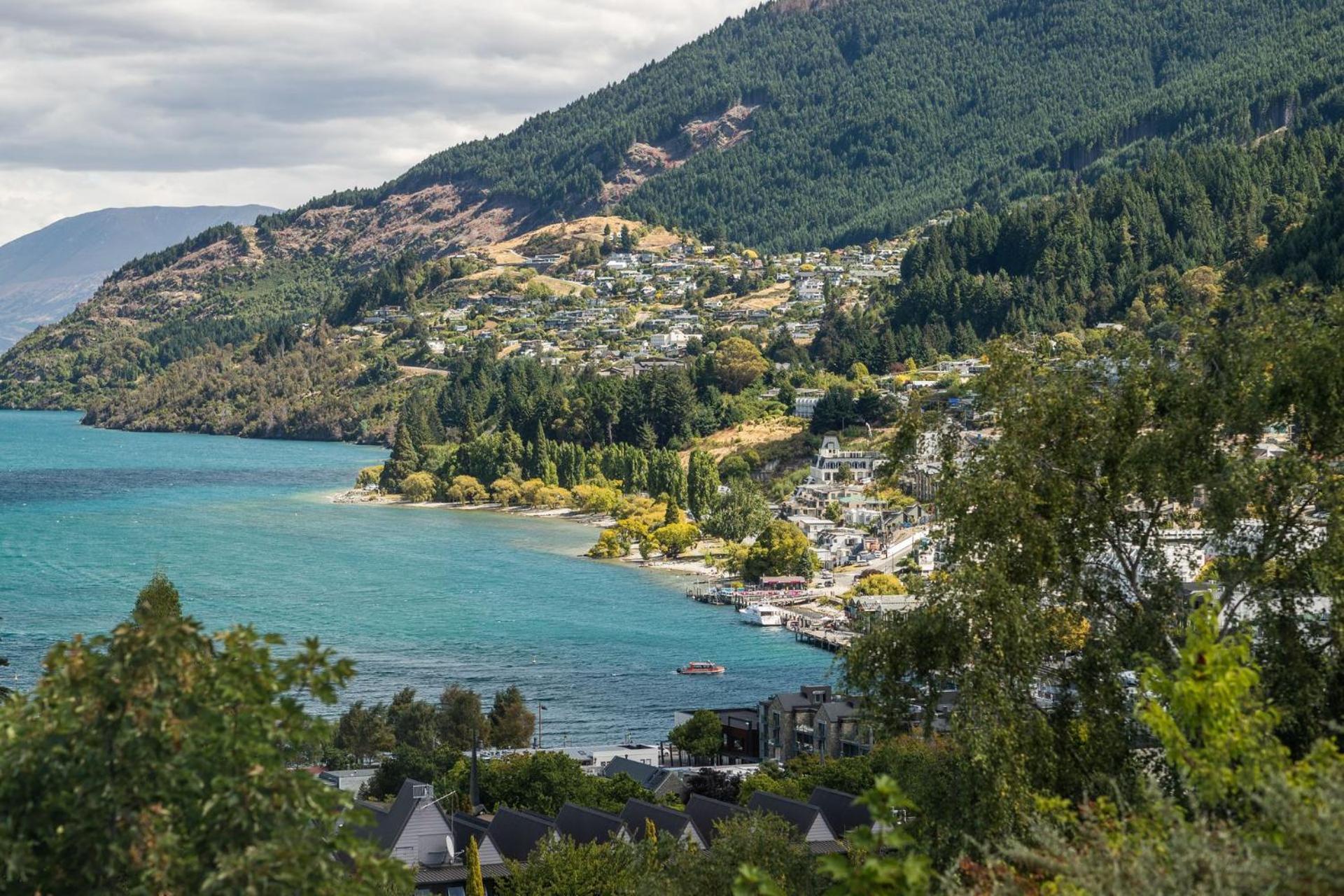 Queenstown Peaks 外观 照片